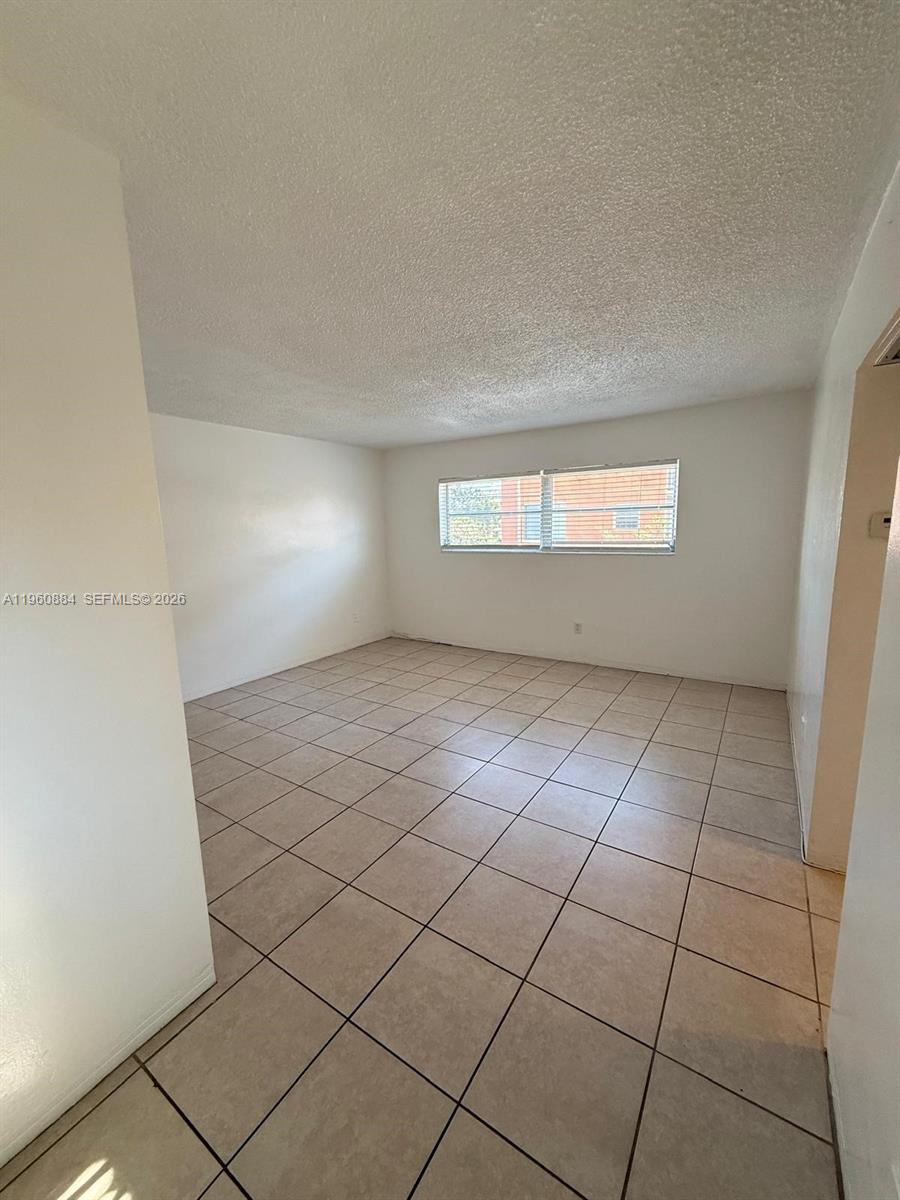 16851 NE 18th Ave #212 North Miami Beach, FL 33162