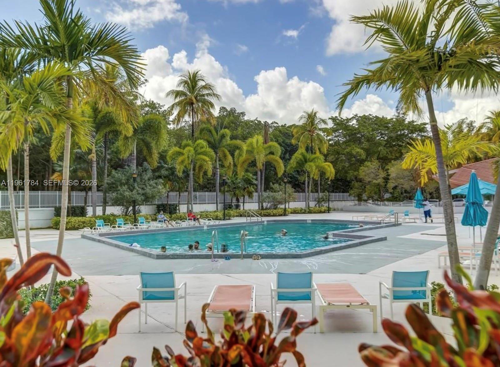 image Arlen House East10