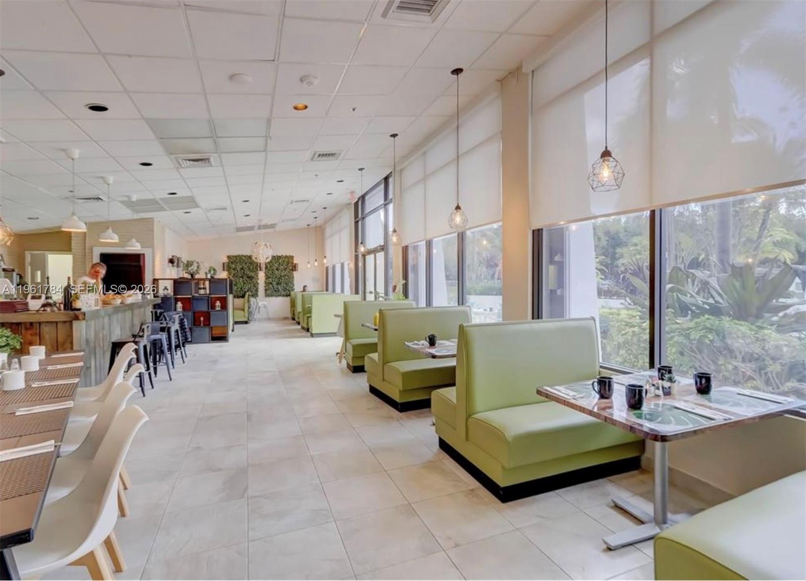 image Arlen House East12