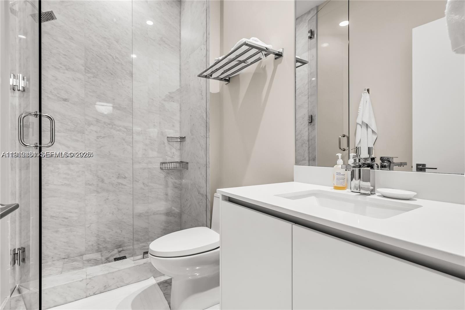 650 NE 32nd St #BH6 Miami, FL 33137