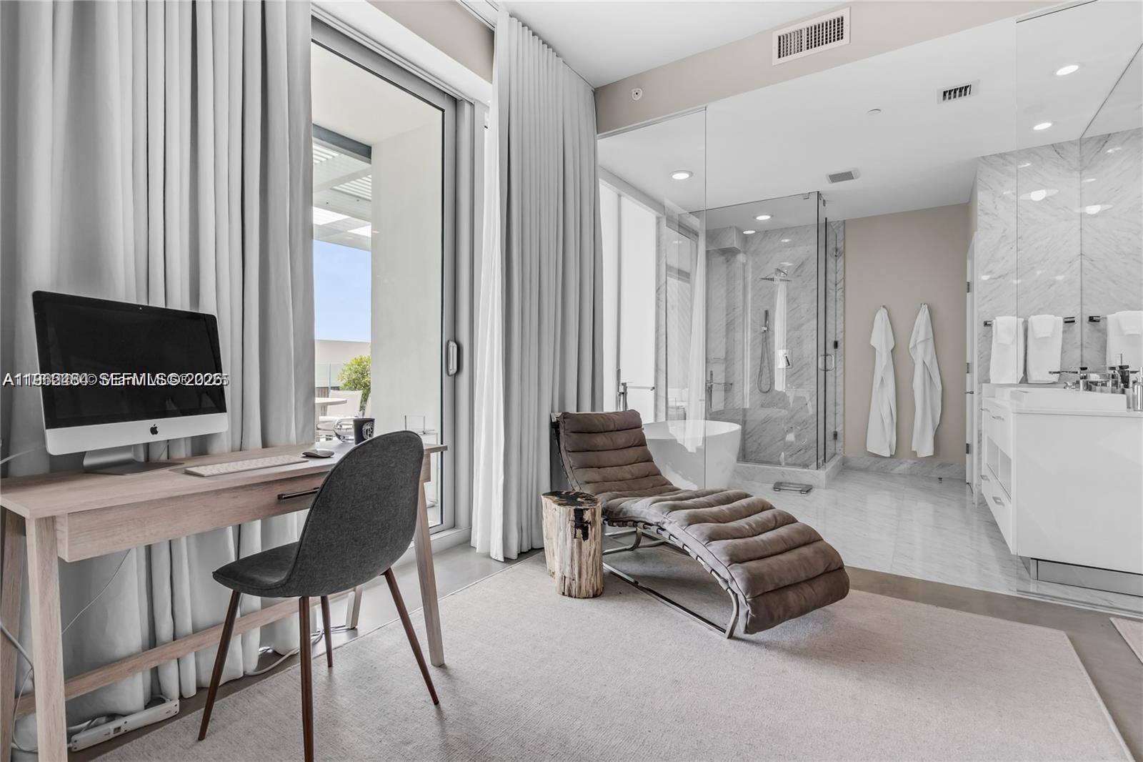 650 NE 32nd St #BH6 Miami, FL 33137