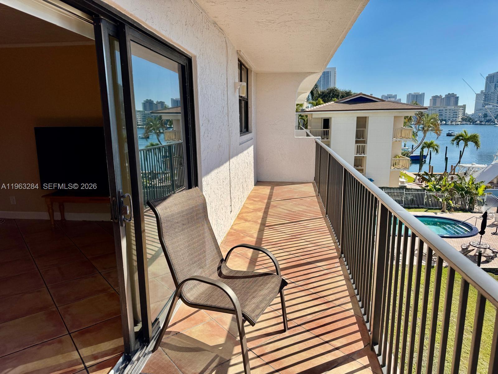 1900 Diana Dr #3C Hallandale Beach, FL 33009