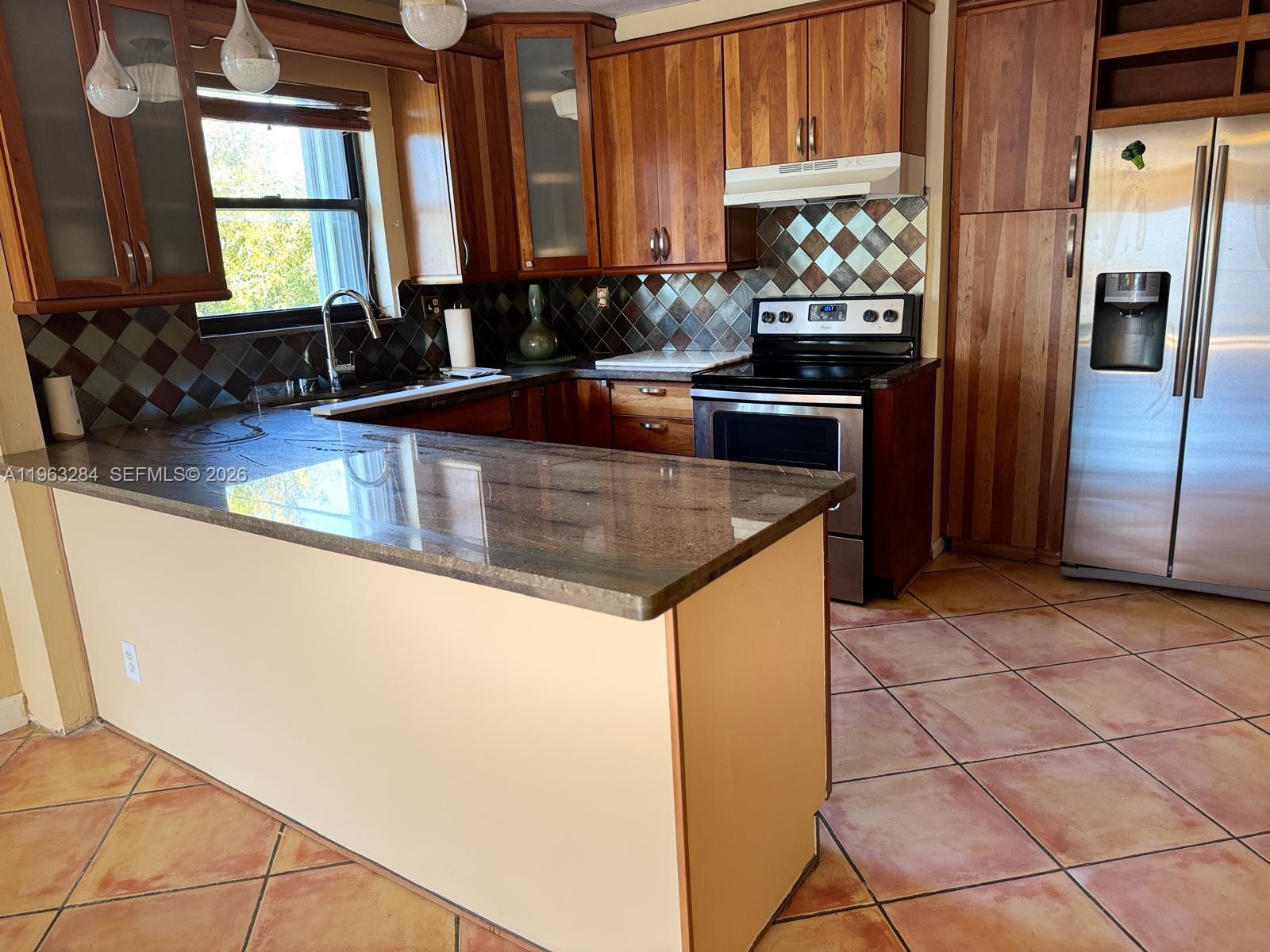 1900 Diana Dr #3C Hallandale Beach, FL 33009