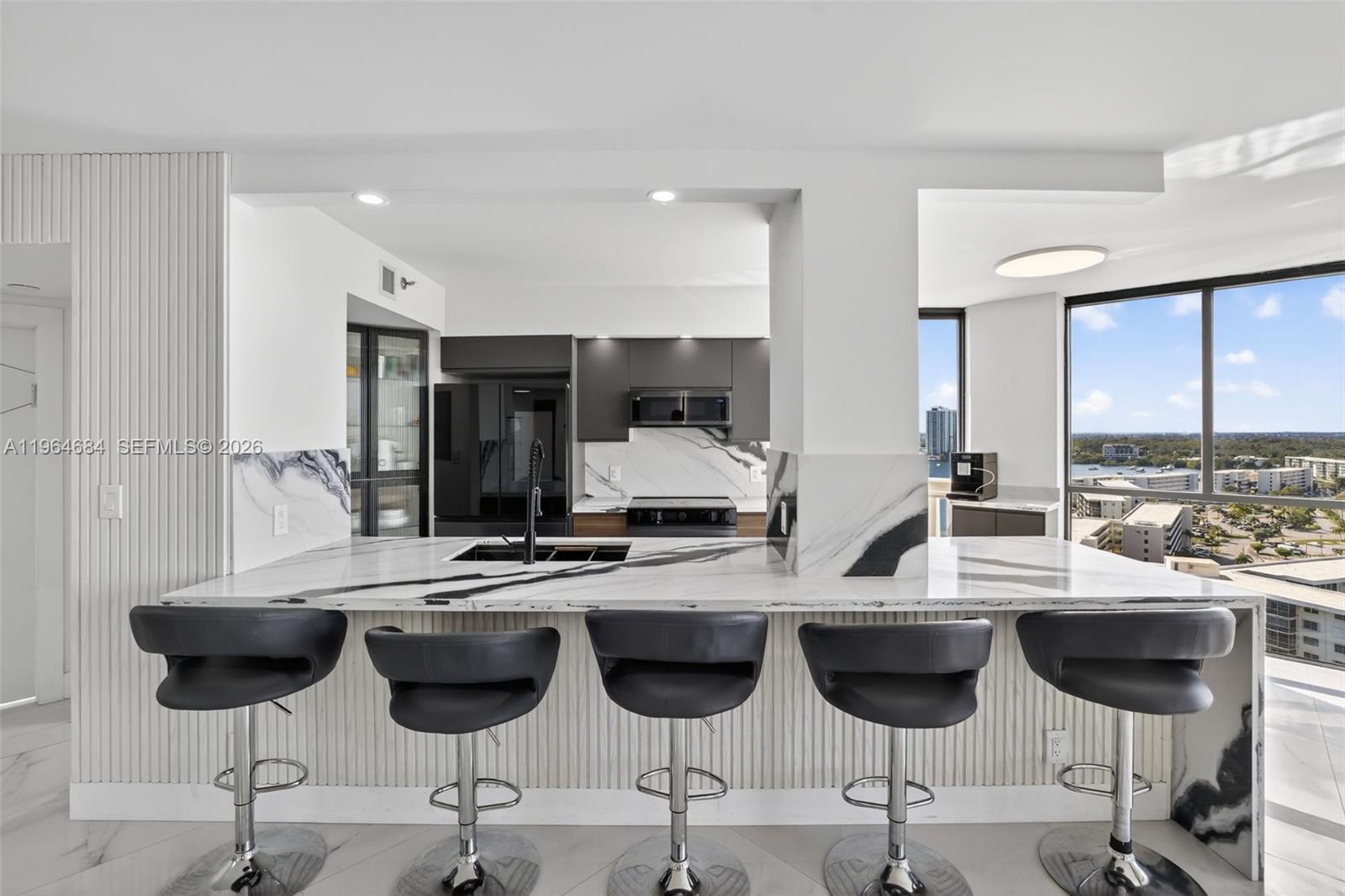 1000 Island Blvd #1710