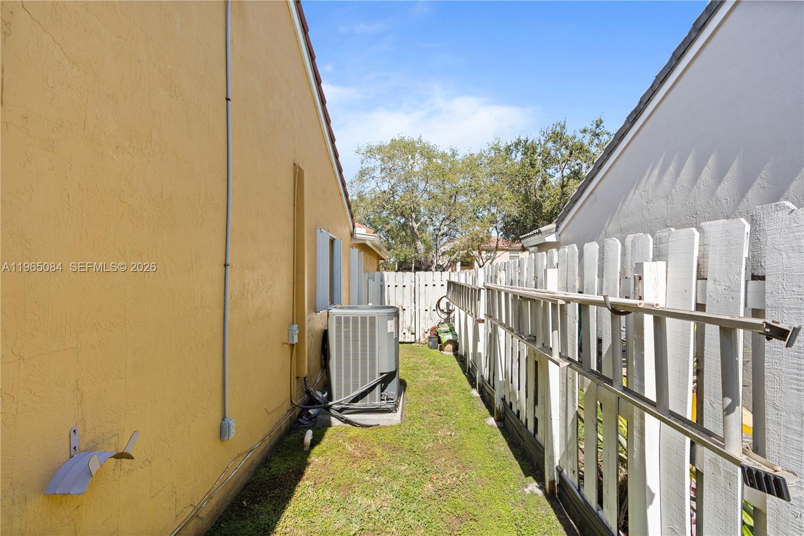 12730 SW 20th St Miramar, FL 33027