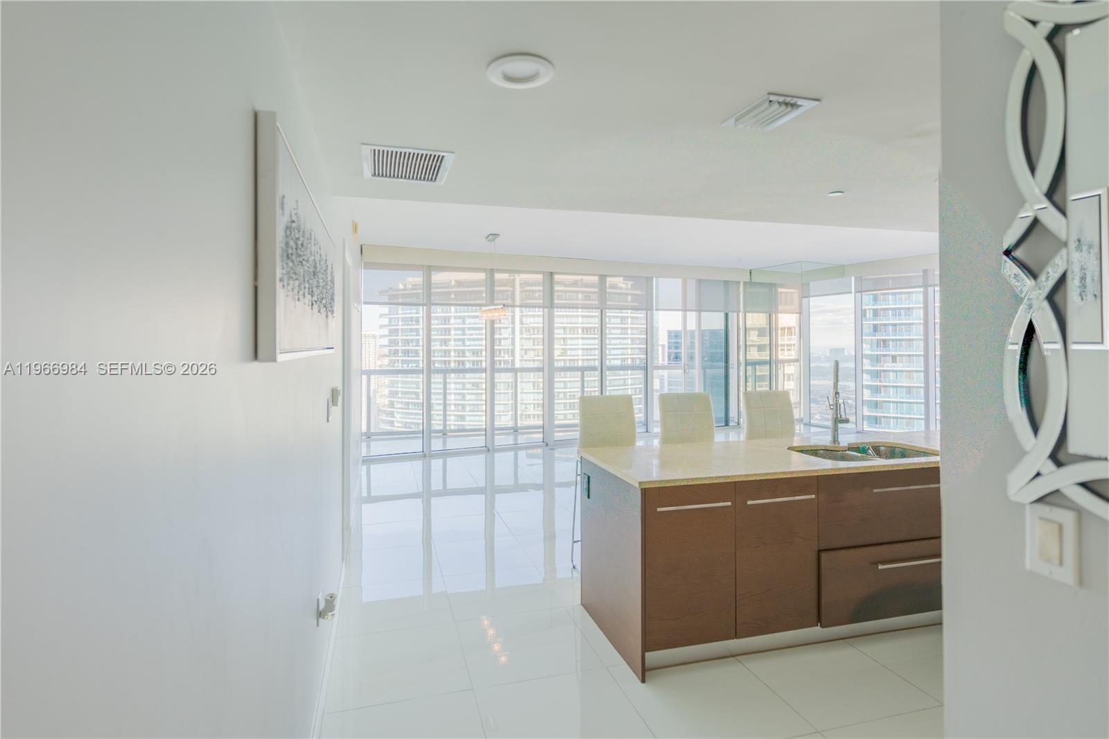 image Icon Brickell I5