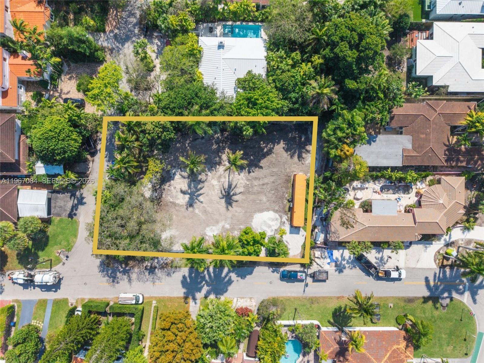 2880 Fairgreen Dr Miami Beach, FL 33140