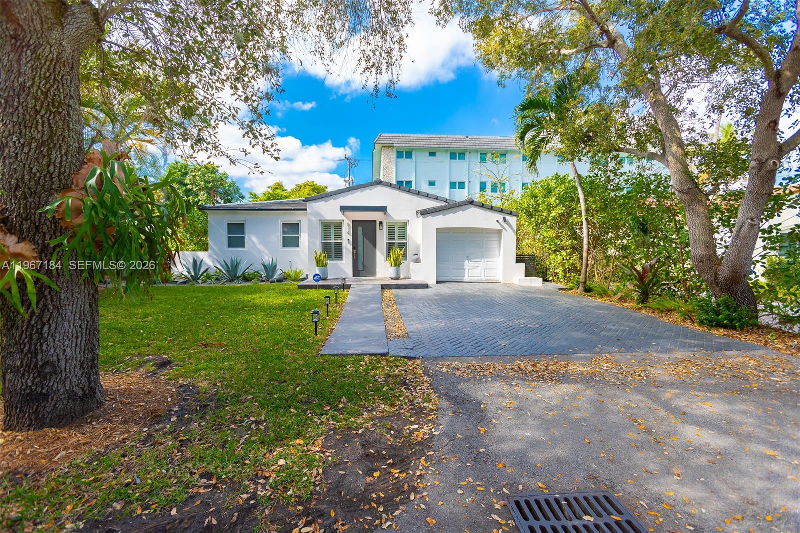 814 Monterey St Coral Gables, FL 33134