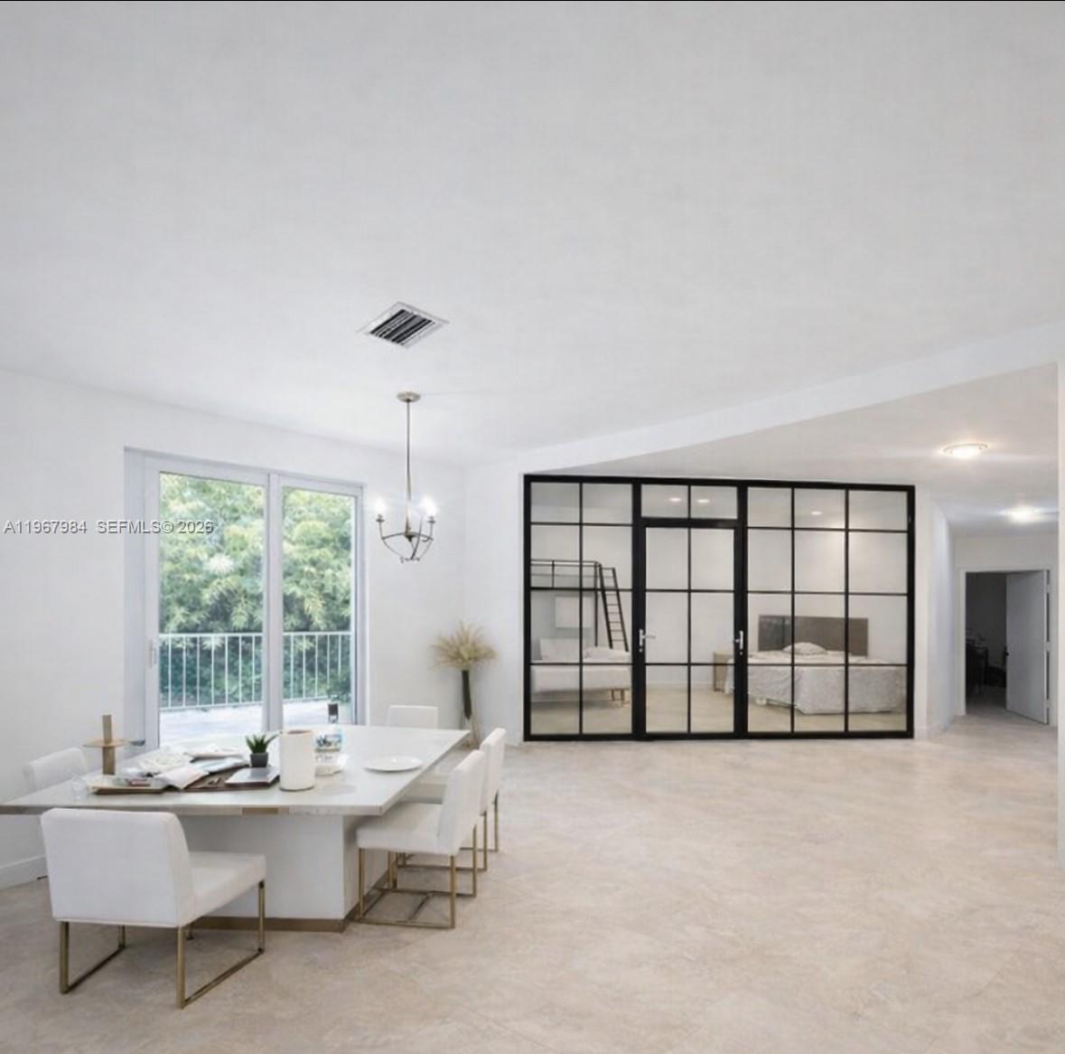 781 Crandon Blvd #106 Key Biscayne, FL 33149