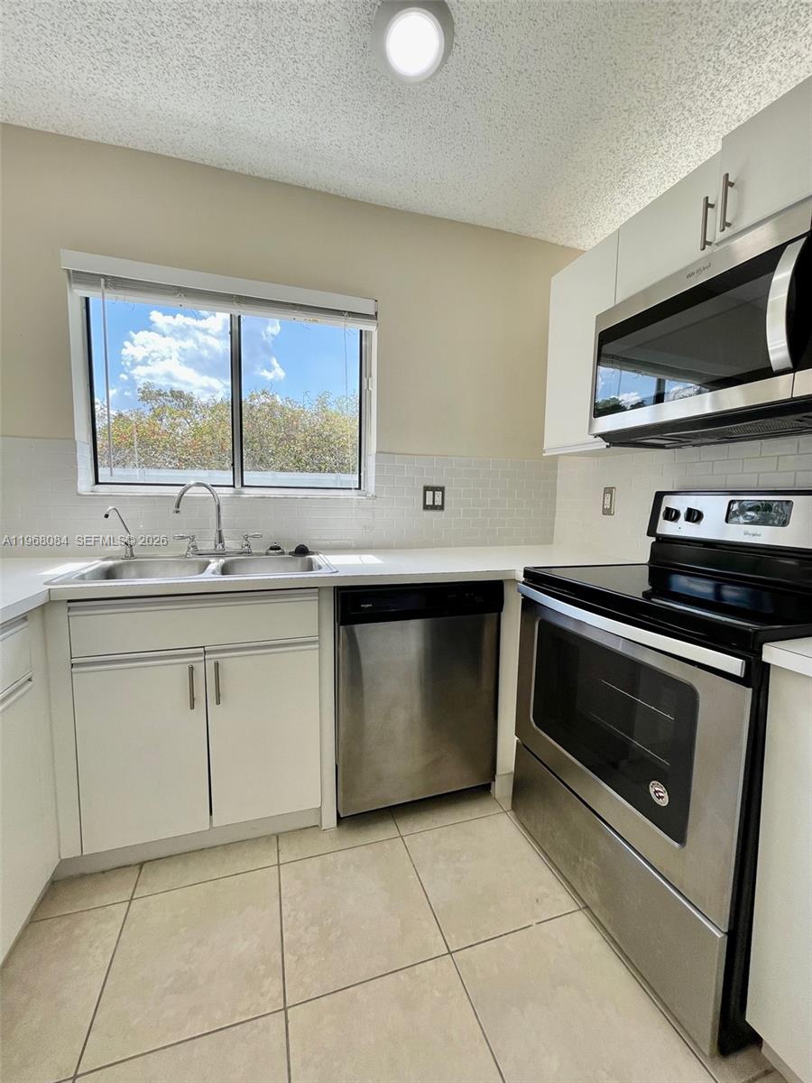 13772 SW 145th Ter #13772 Miami, FL 33186