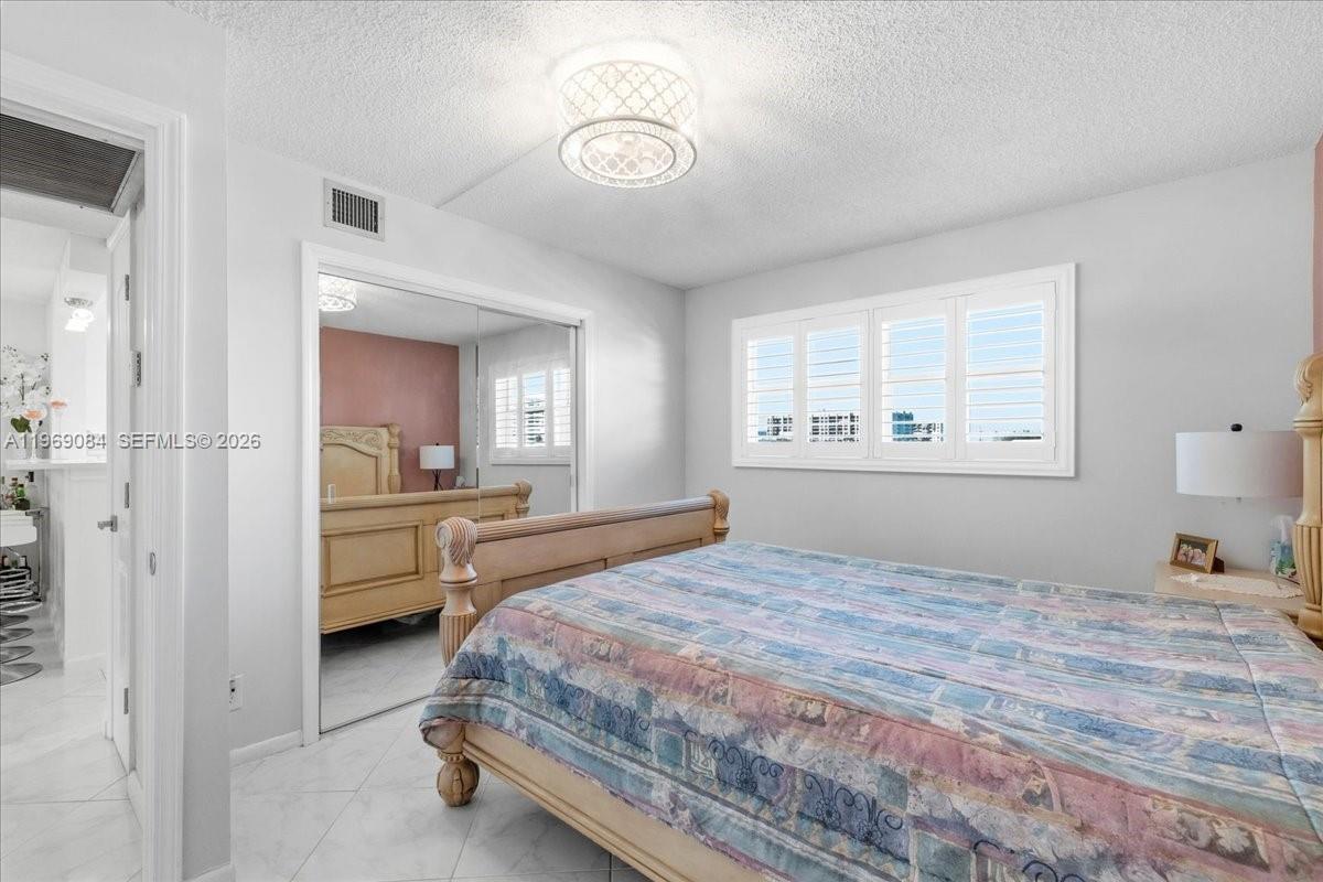 3201 NE 8th St #405 Pompano Beach, FL 33062