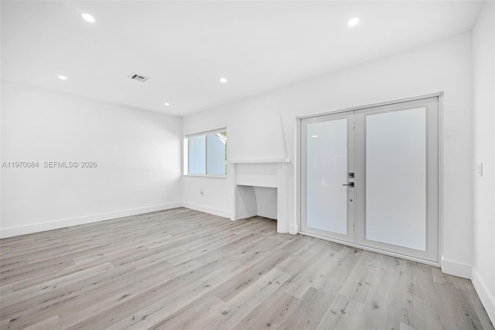 876 NE 81st St Miami, FL 33138