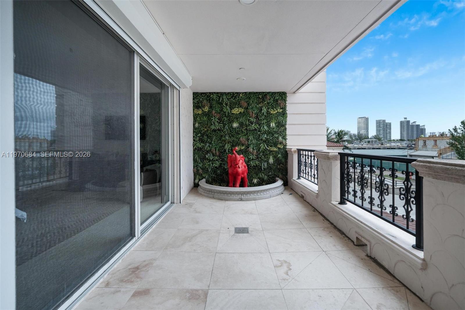 image Bayview Fisher Island37