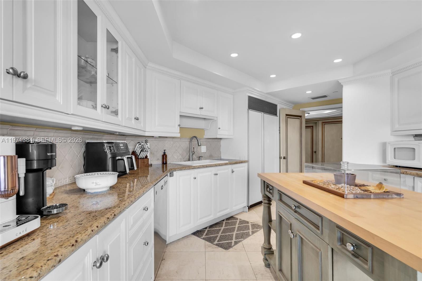 3000 Island Blvd #2902 Aventura, FL 33160