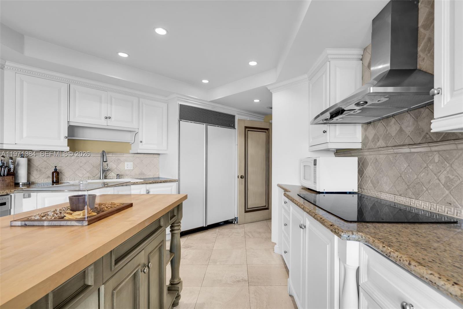 3000 Island Blvd #2902 Aventura, FL 33160