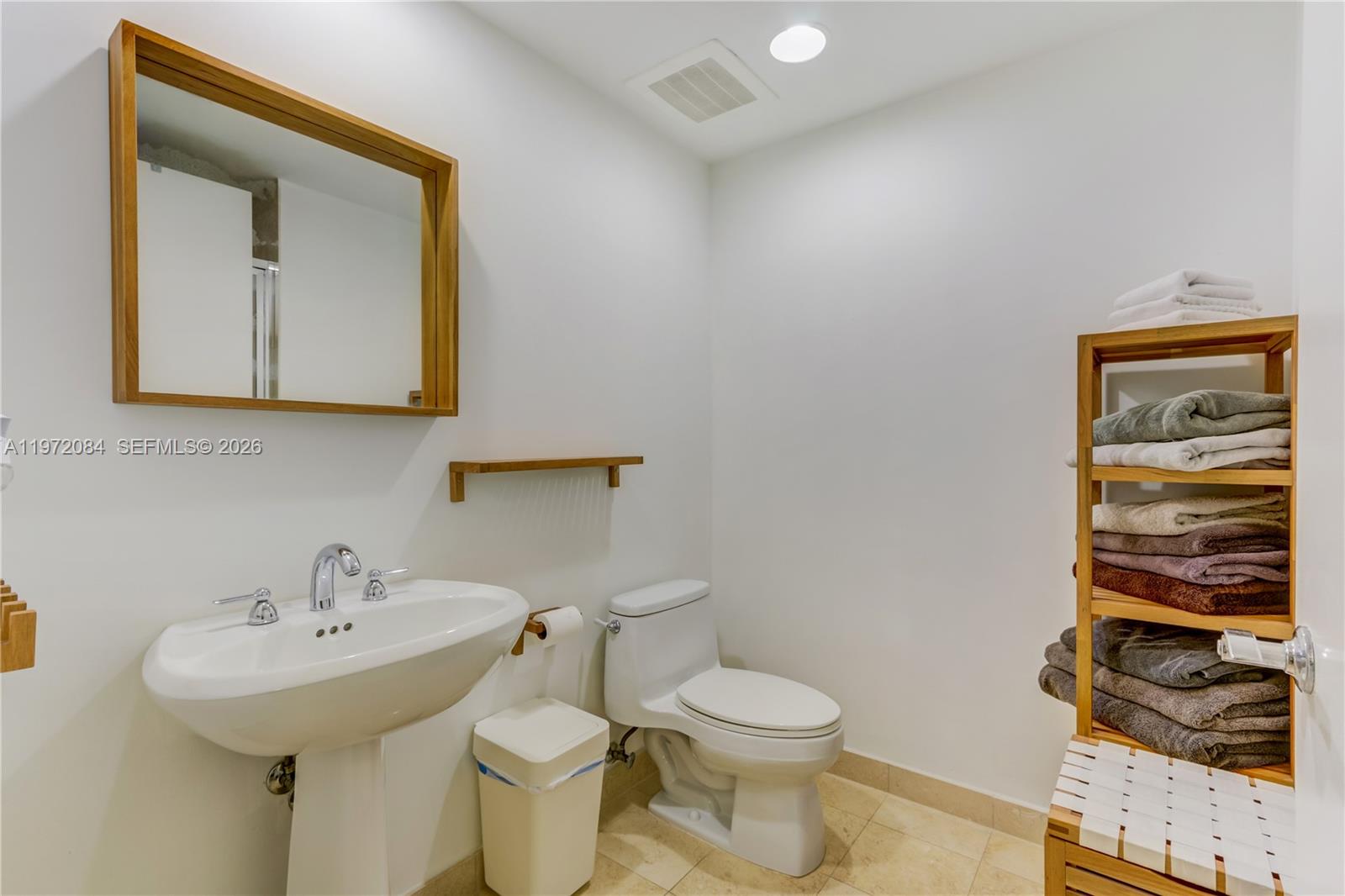 image Beach Club 226