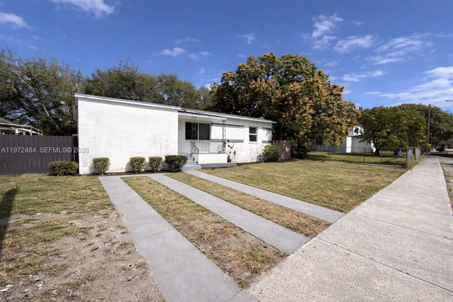 911 NW 57th St #911 Miami, FL 33127