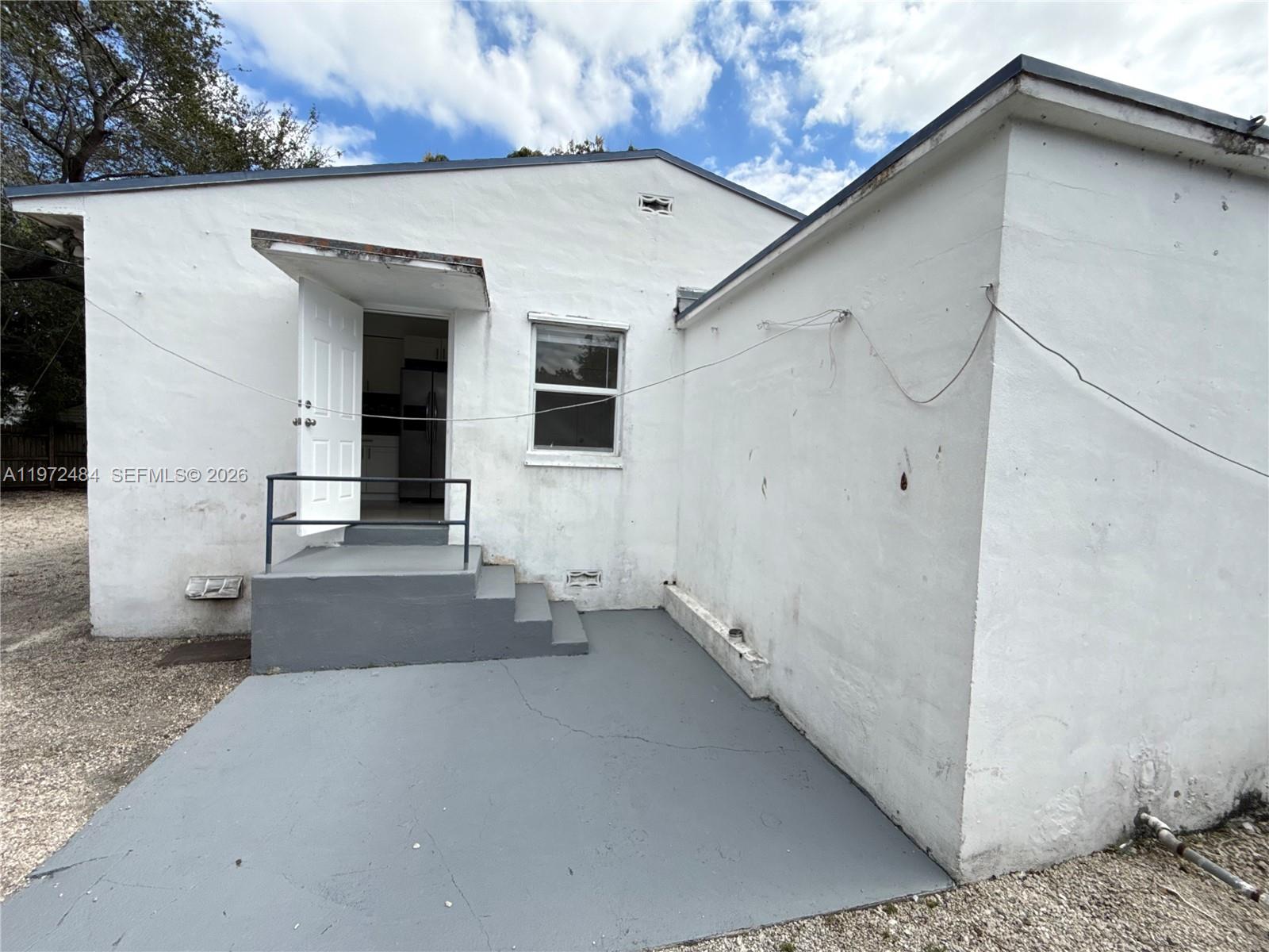 911 NW 57th St #911 Miami, FL 33127