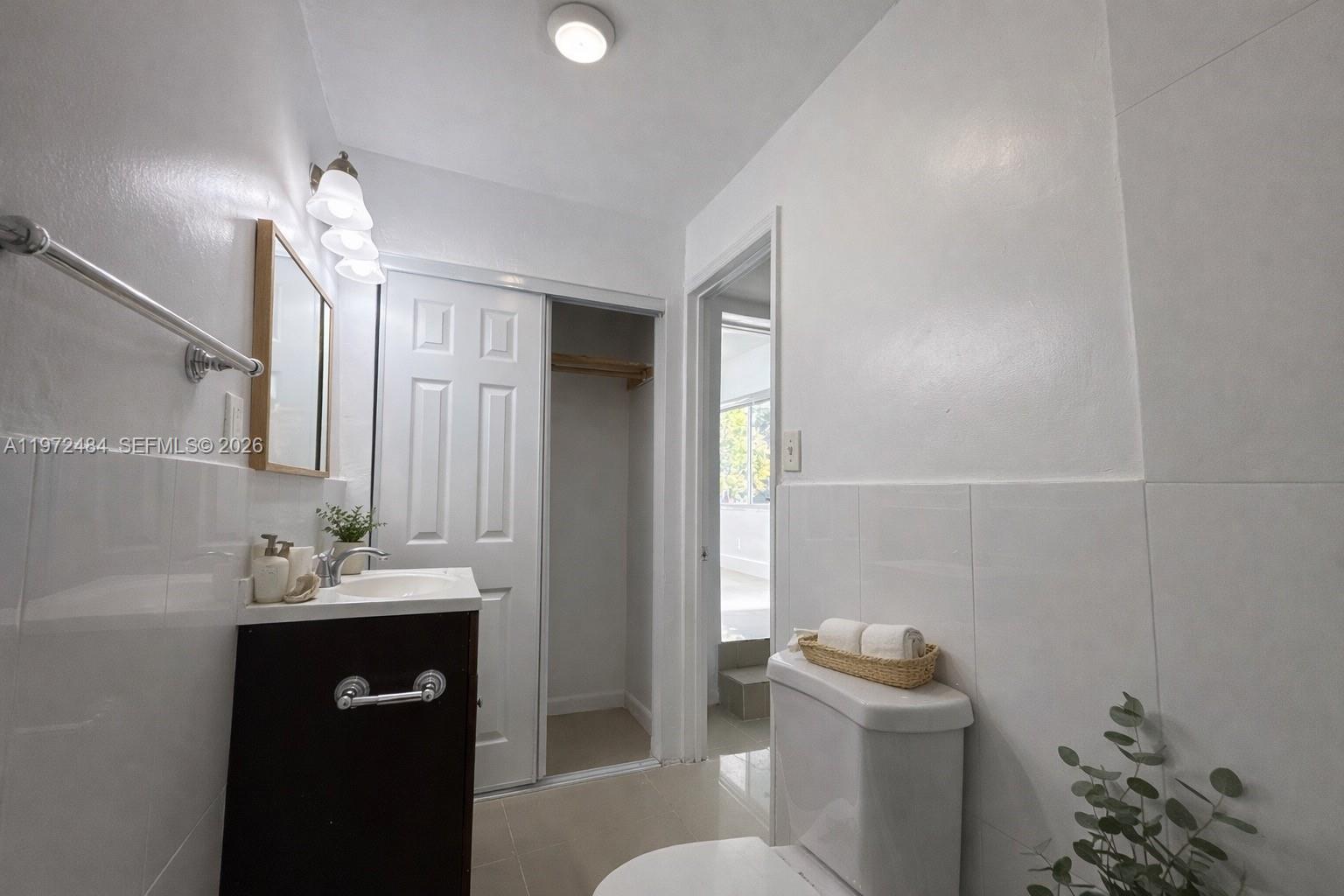 911 NW 57th St #911 Miami, FL 33127