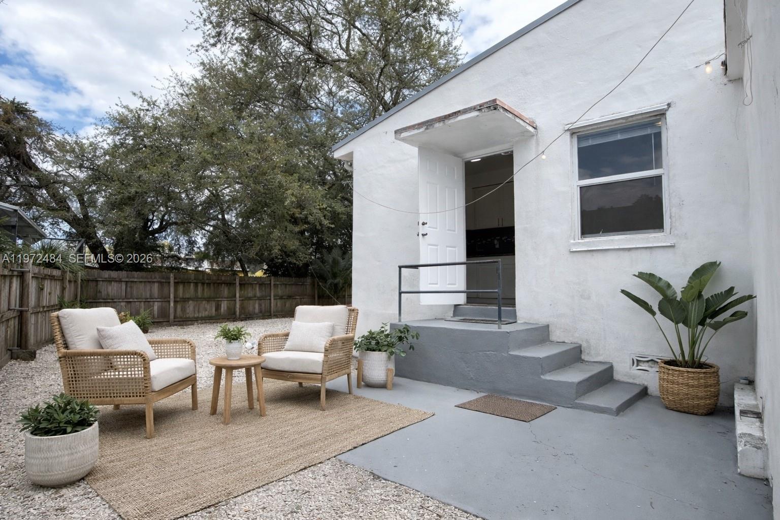 911 NW 57th St #911 Miami, FL 33127