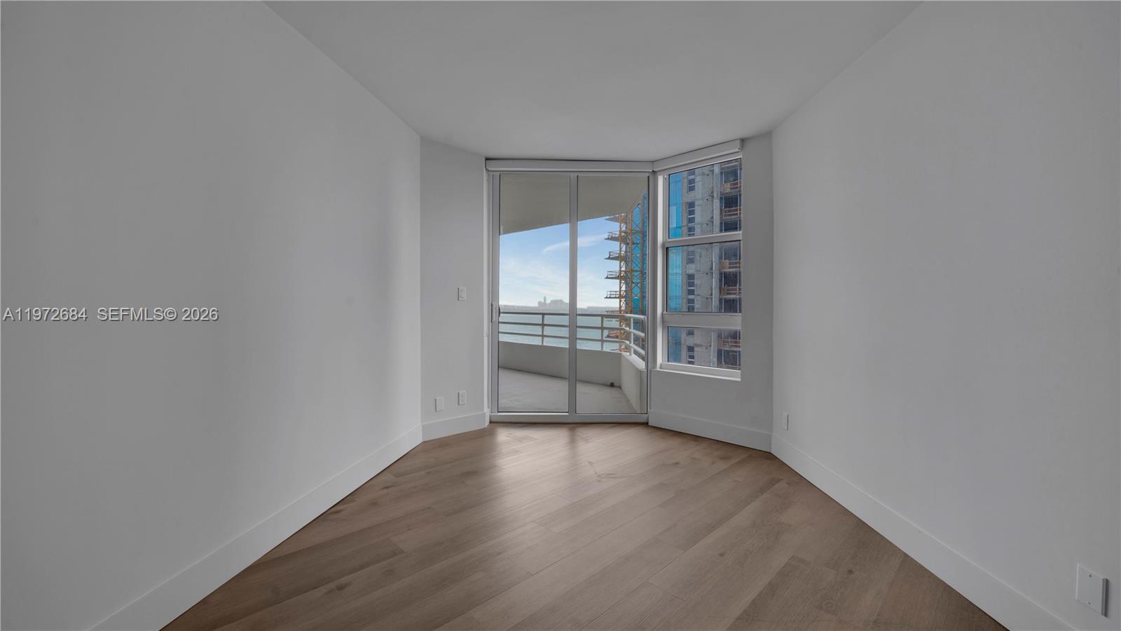 555 NE 34th St #2607 Miami, FL 33137