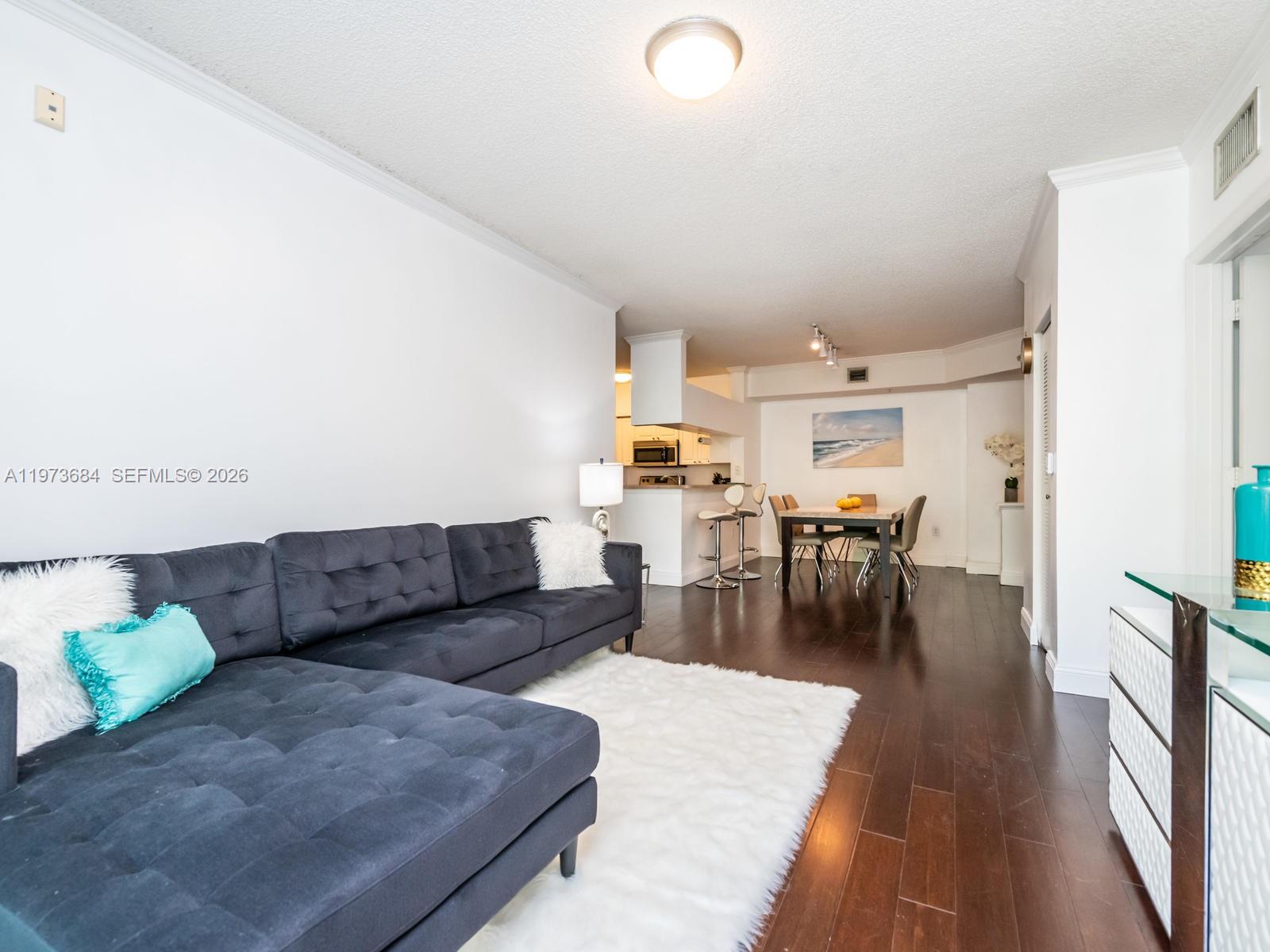 image Porto Bellagio Condo10