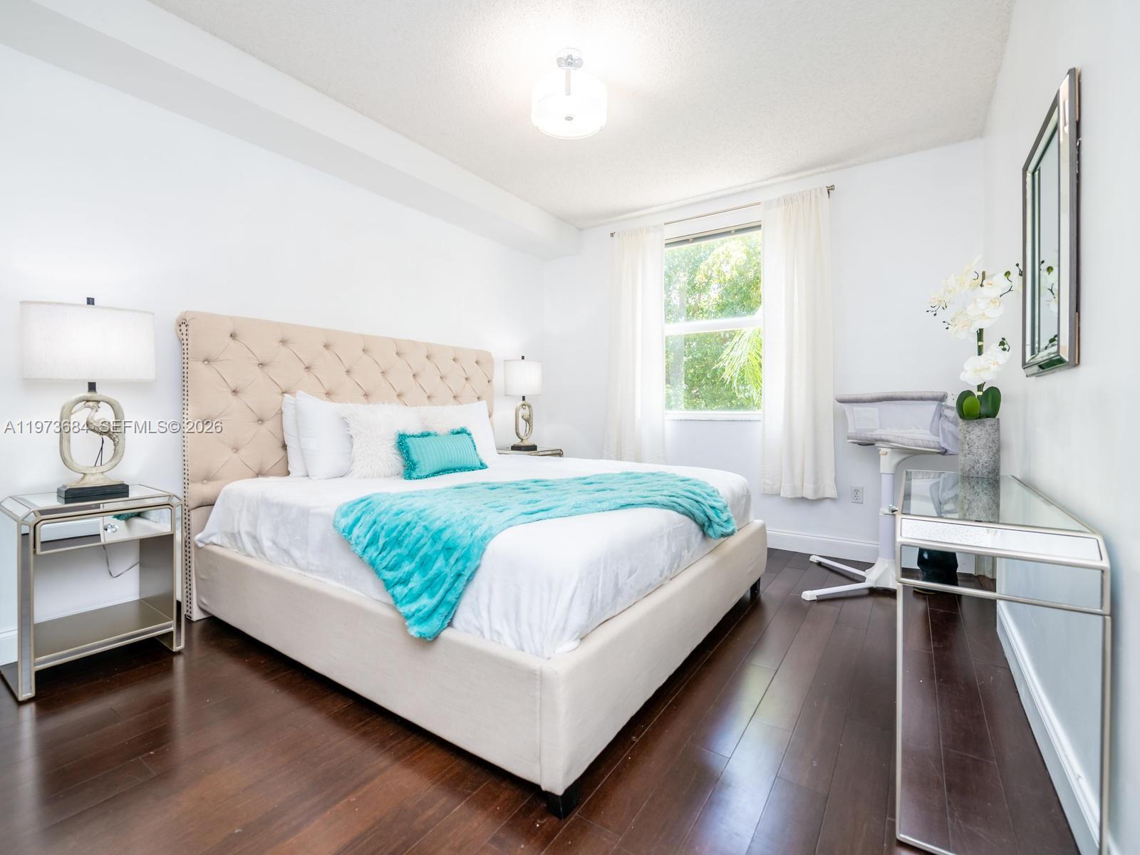 image Porto Bellagio Condo11