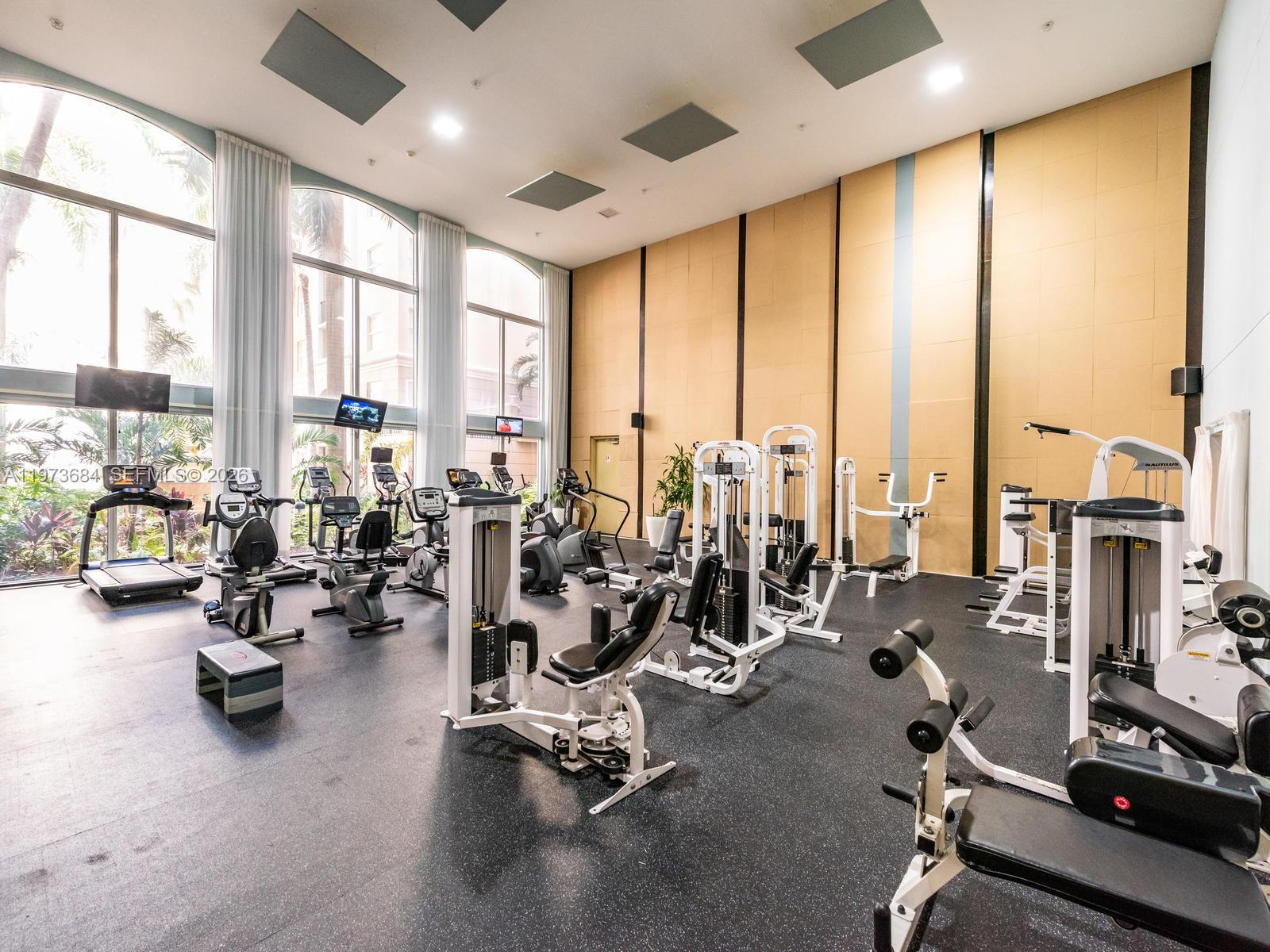 image Porto Bellagio Condo31