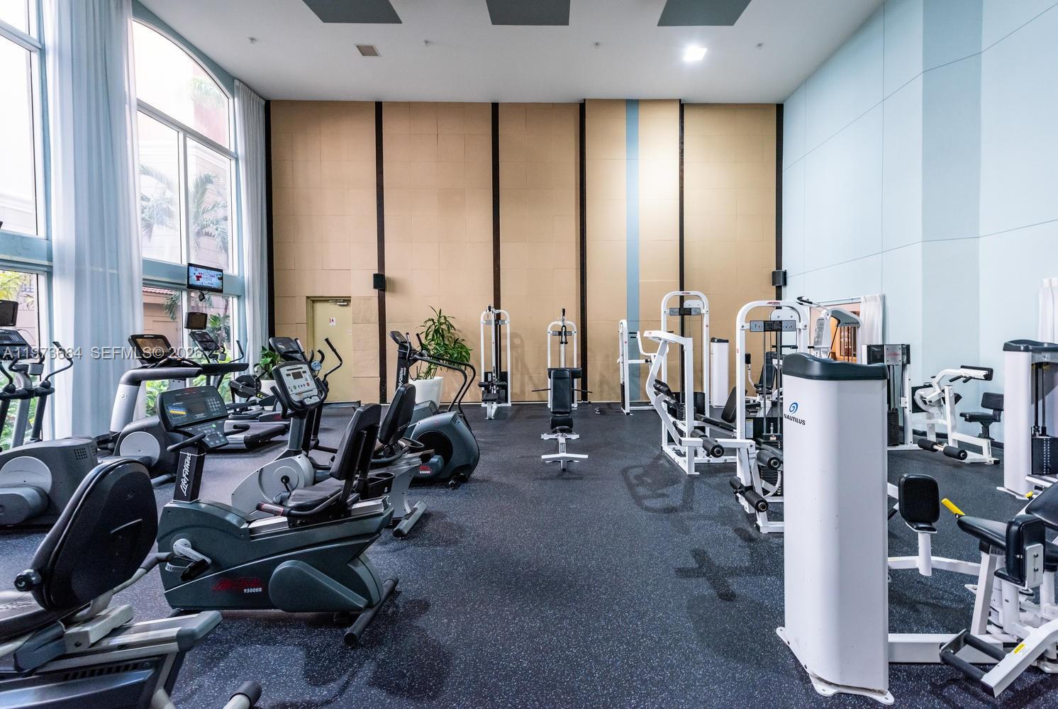 image Porto Bellagio Condo32