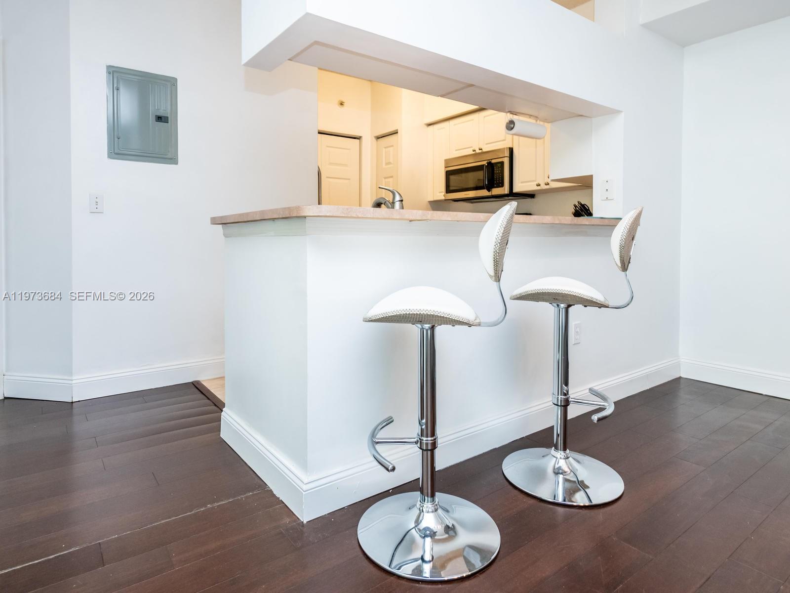 image Porto Bellagio Condo5