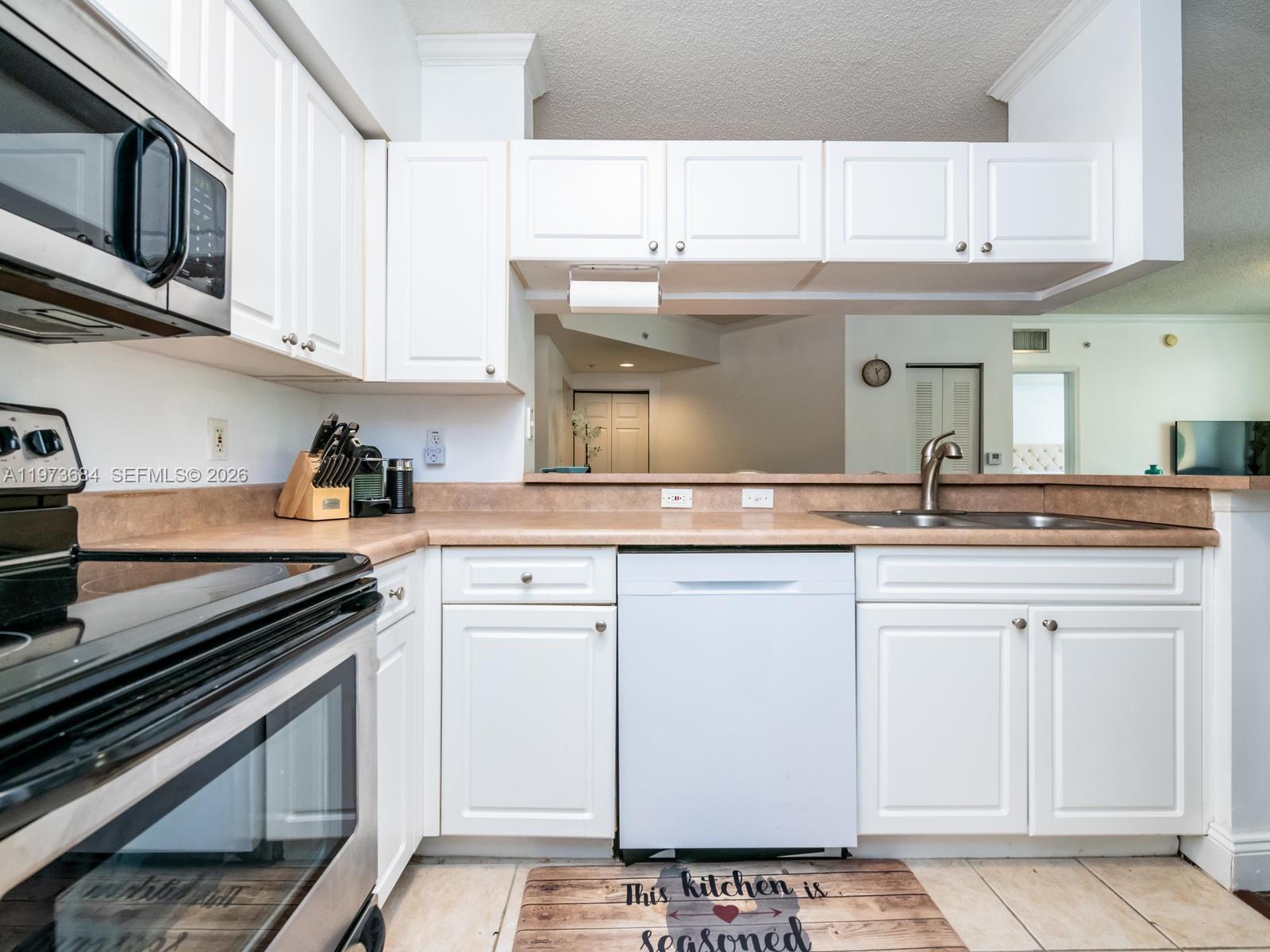 image Porto Bellagio Condo7