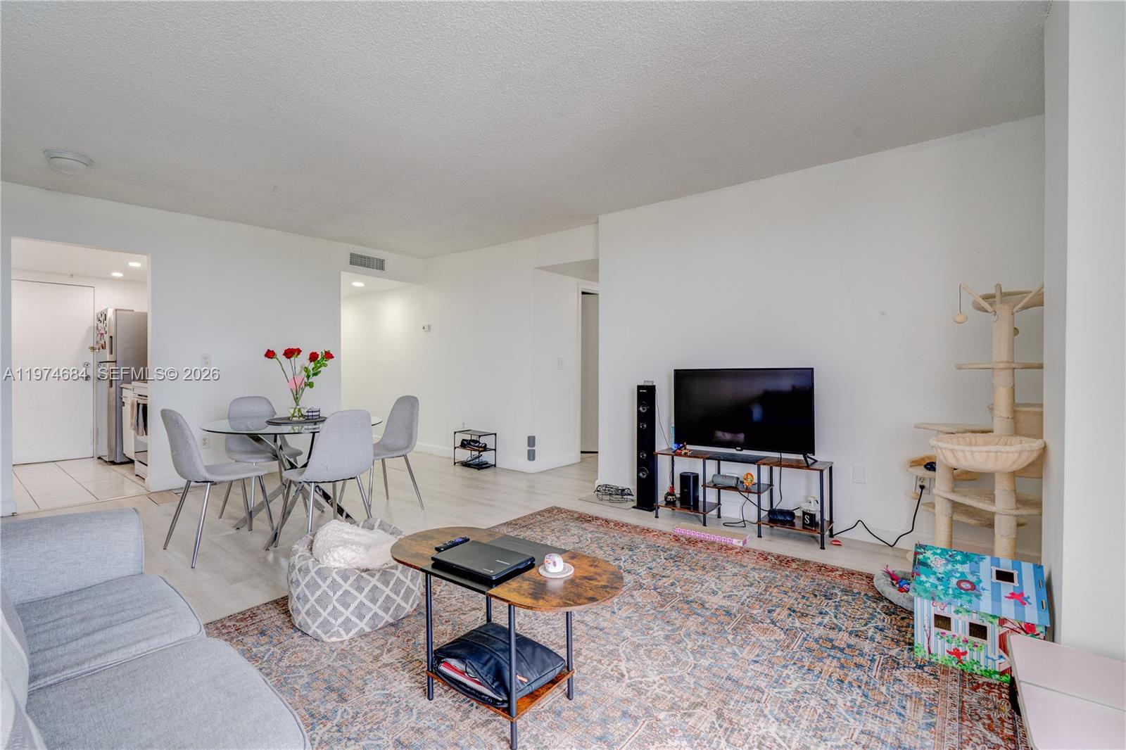 2350 NE 135th St #510 North Miami, FL 33181