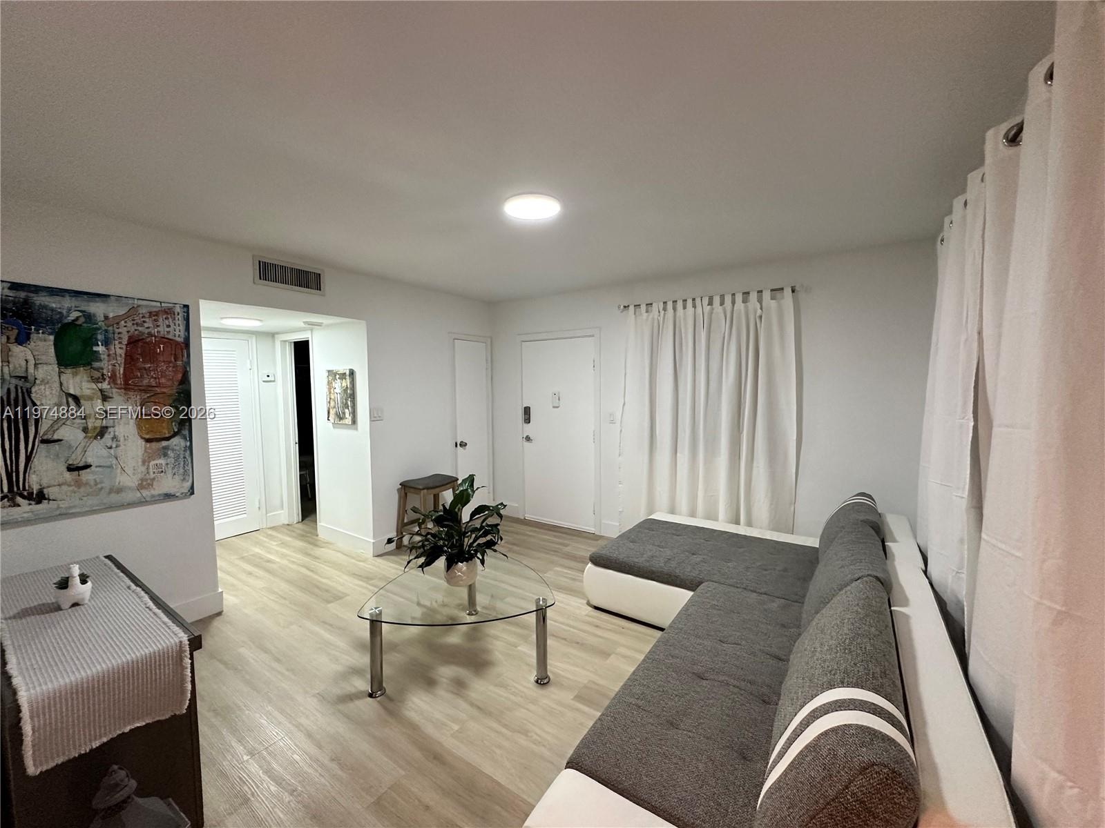 3522 NE 166th St #1 North Miami Beach, FL 33160