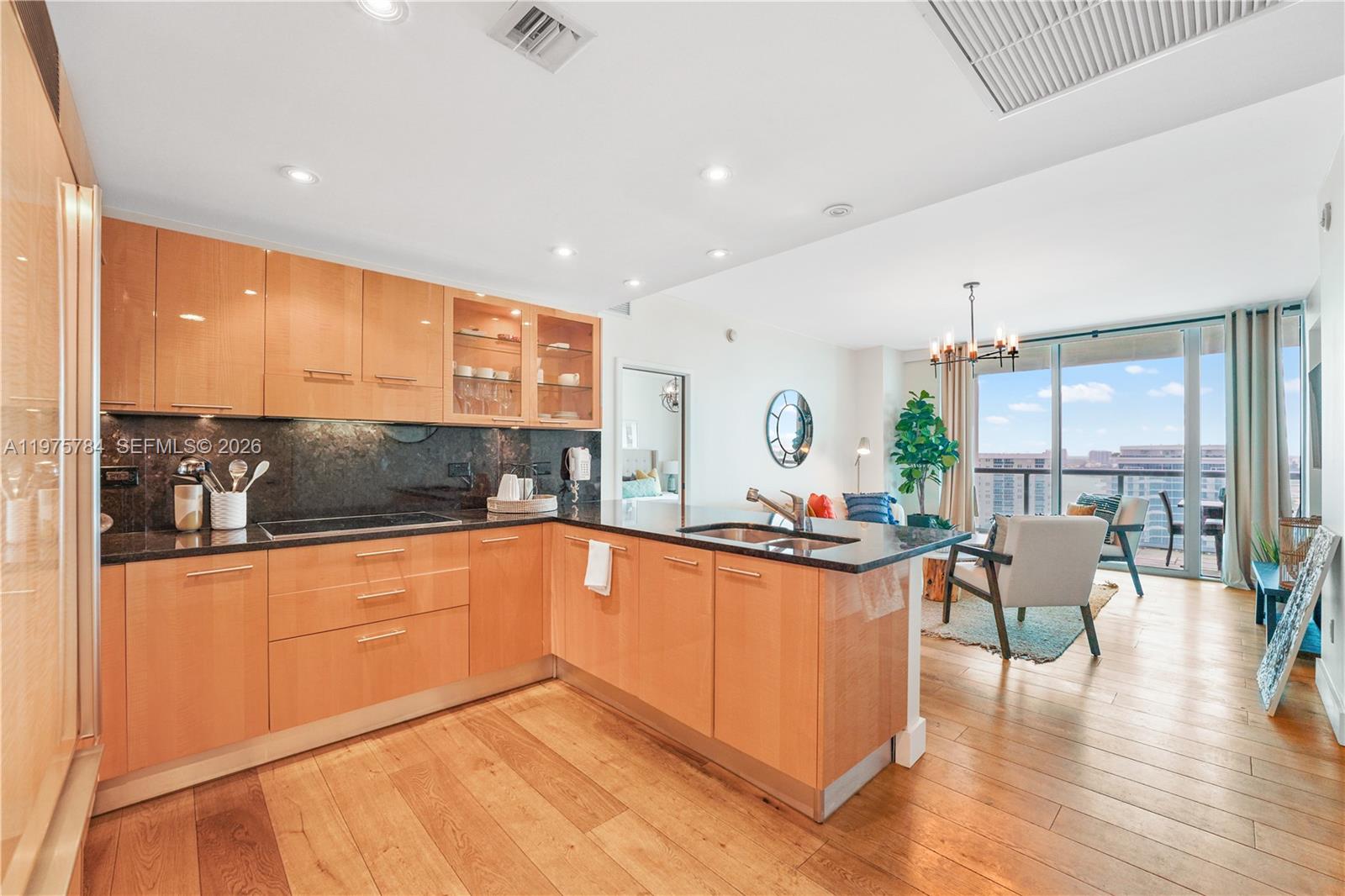 image The Carillon South Tower4