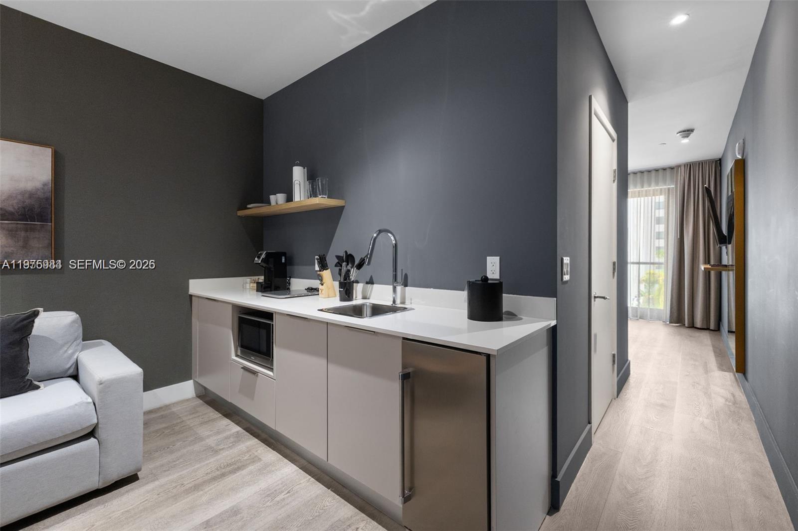 229 SW 9th St #705 Miami, FL 33130