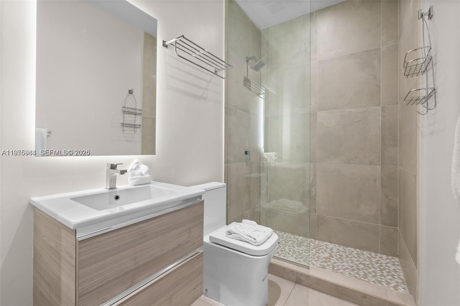 229 SW 9th St #705 Miami, FL 33130