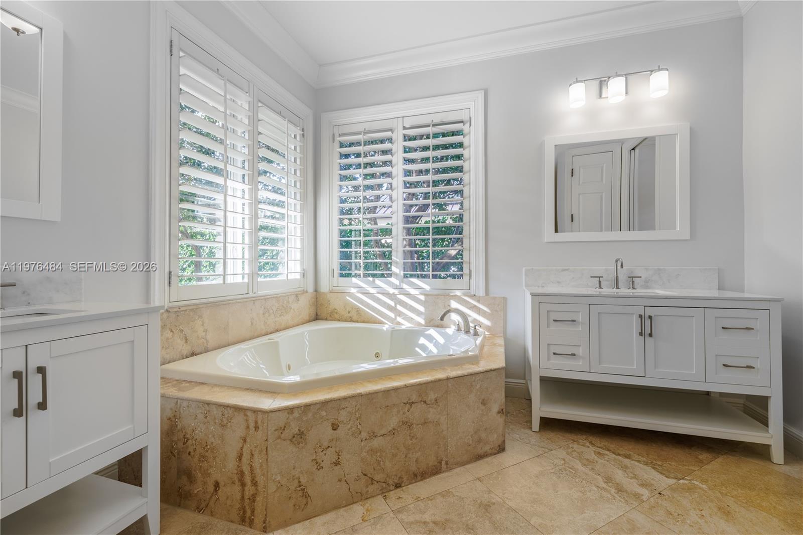 16721 SW 86th Ct Palmetto Bay, FL 33157