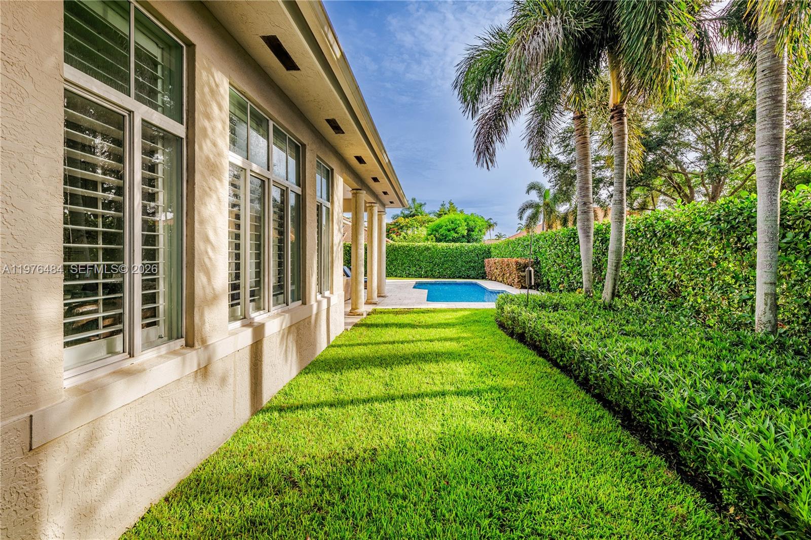 16721 SW 86th Ct Palmetto Bay, FL 33157