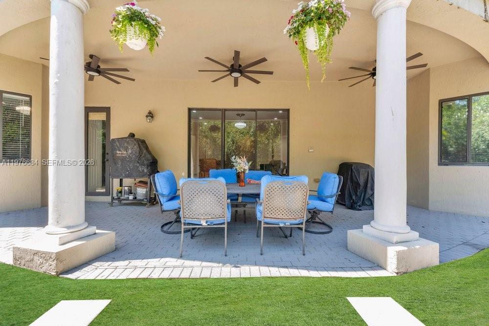 18821 SW 74th Ct Cutler Bay, FL 33157