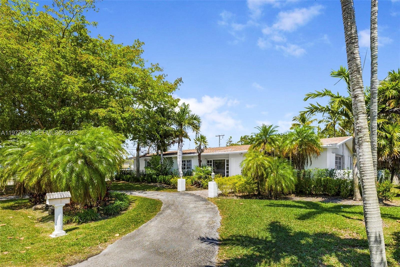 7255 SW 125th St Pinecrest, FL 33156