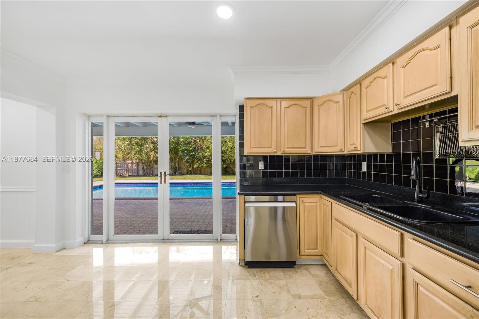 7255 SW 125th St Pinecrest, FL 33156