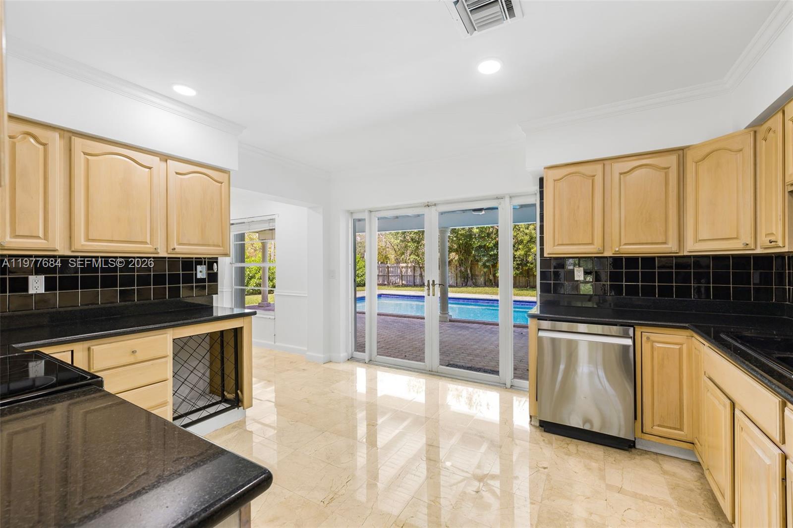 7255 SW 125th St Pinecrest, FL 33156