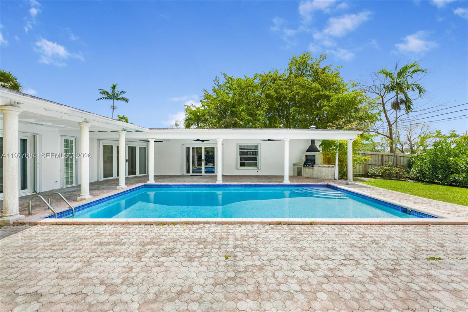 7255 SW 125th St Pinecrest, FL 33156