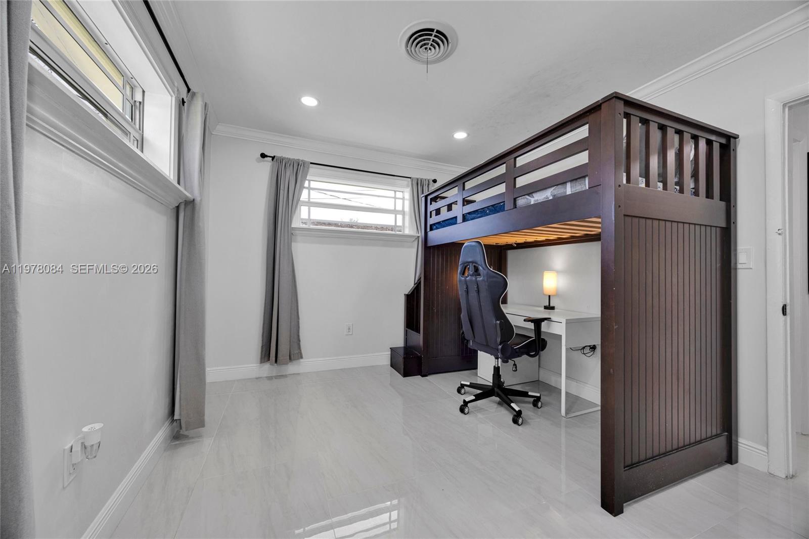 6904 SW 65th Ave South Miami, FL 33143