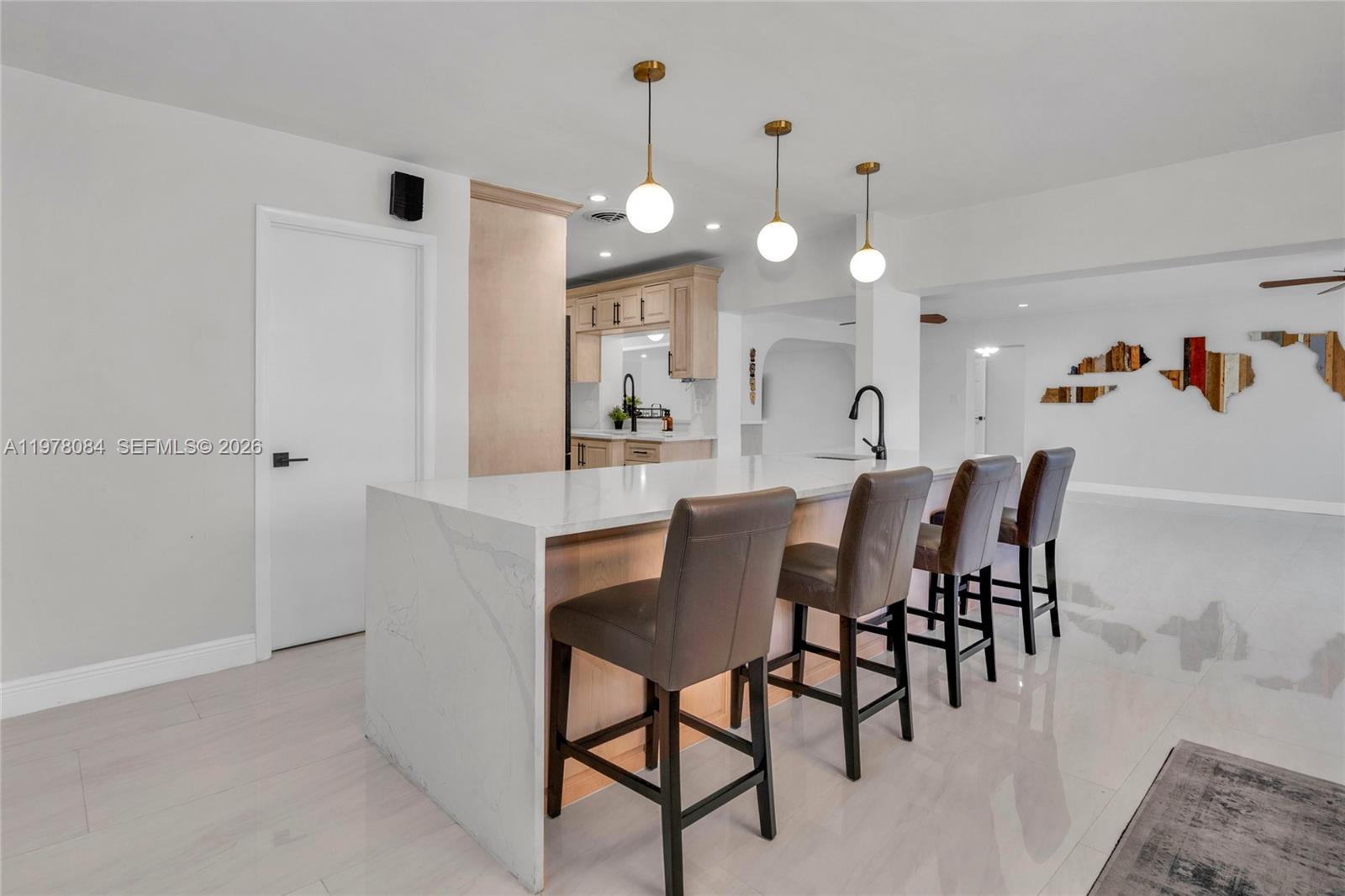 6904 SW 65th Ave South Miami, FL 33143