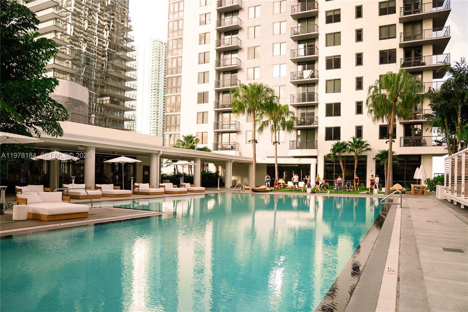 275 SW 6th St #507 Miami, FL 33130