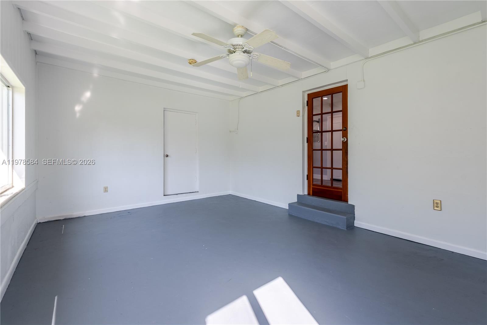 326 SE 3rd Ter Dania Beach, FL 33004