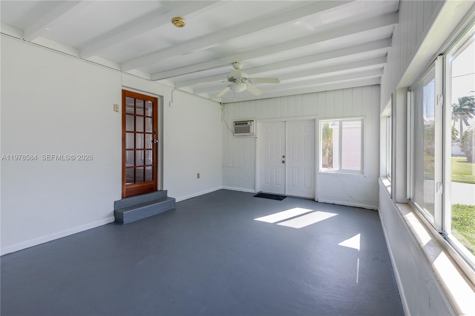 326 SE 3rd Ter Dania Beach, FL 33004