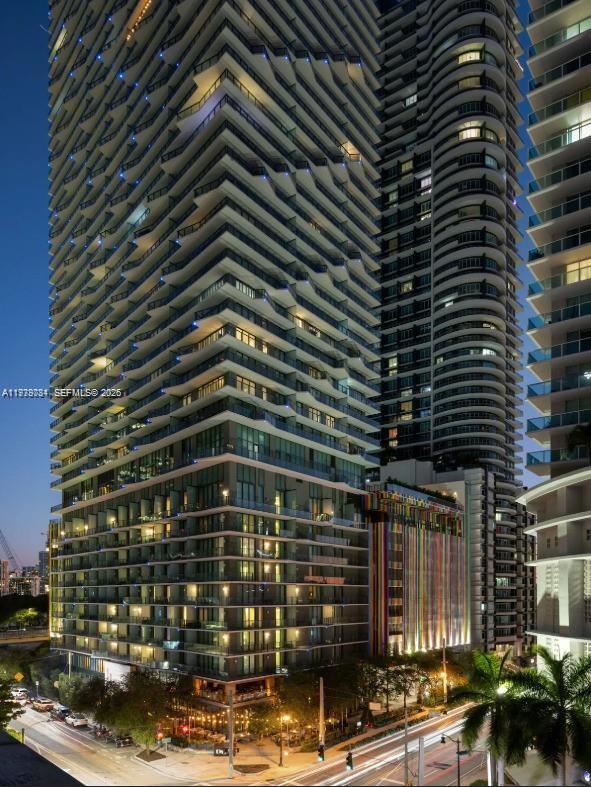 1300 S Miami Ave #2408 Miami, FL 33130