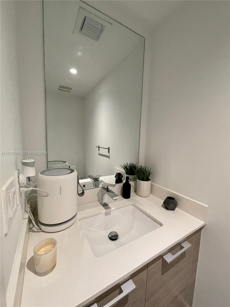 1300 S Miami Ave #2408 Miami, FL 33130